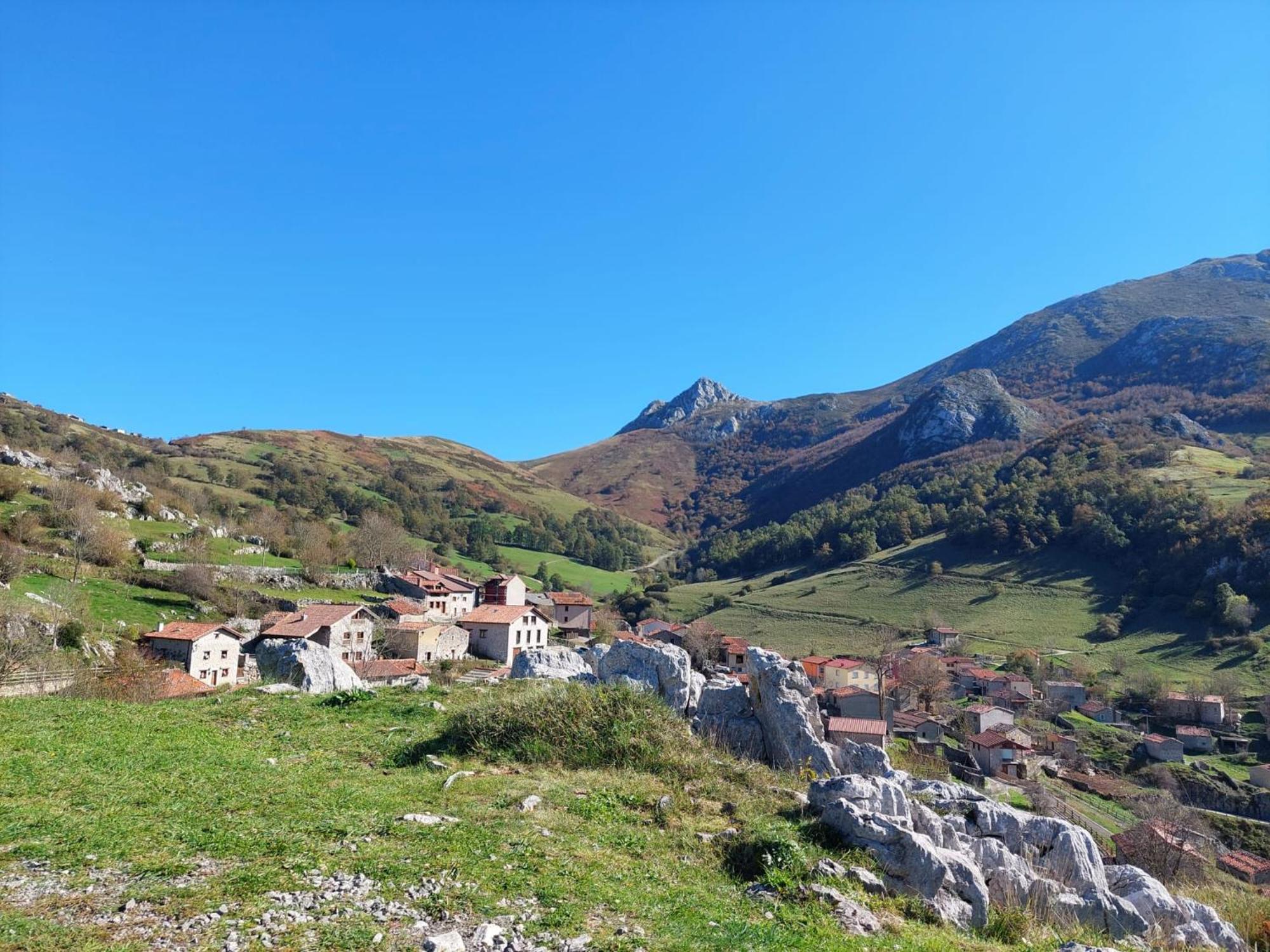 Hosteria Picos De Europa Потес Экстерьер фото