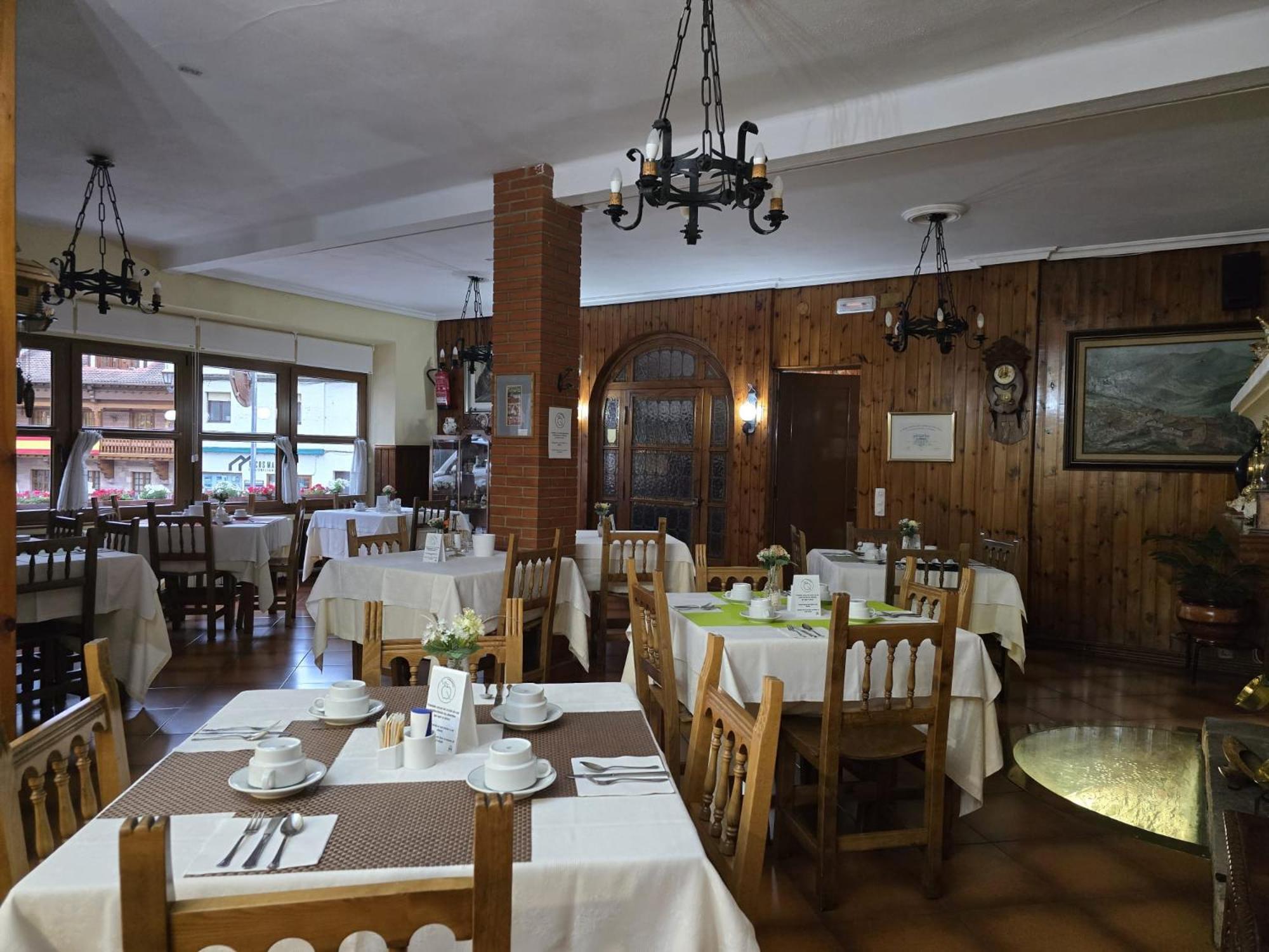 Hosteria Picos De Europa Потес Экстерьер фото